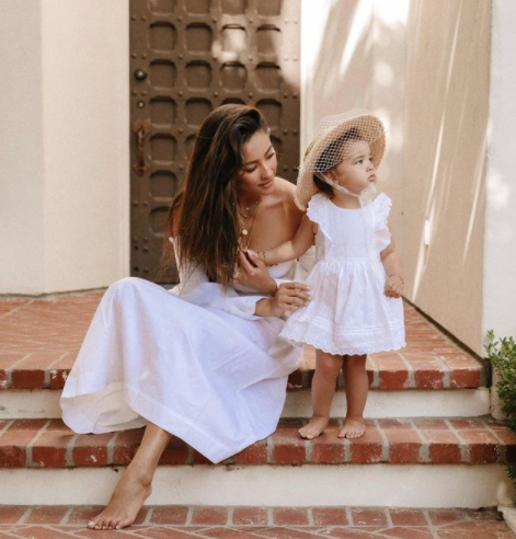 Shay-mitchell-daughter