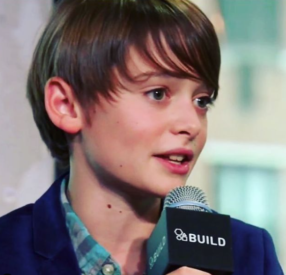 noah schnapp at the AOL livestream